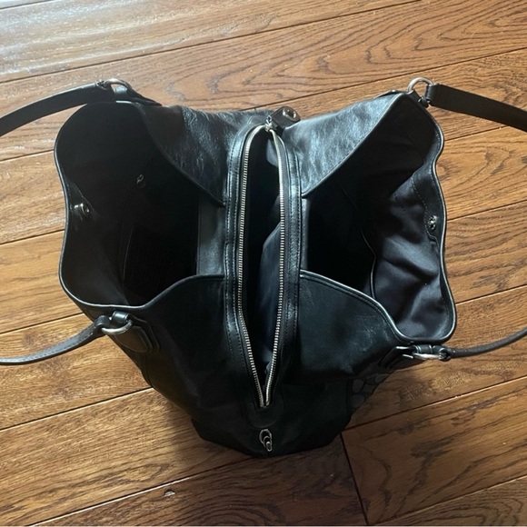 Coach Black and Gray Signature Shoulder Bag - Picture 3 of 3